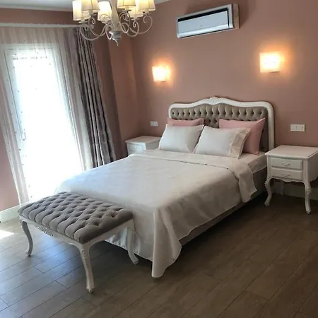 Luxury To Rent * 말마리스