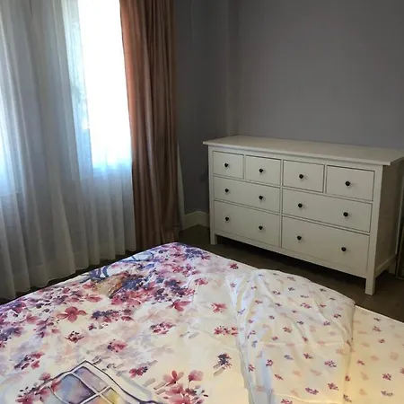 Luxury To Rent 말마리스