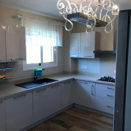 Luxury To Rent Вилла