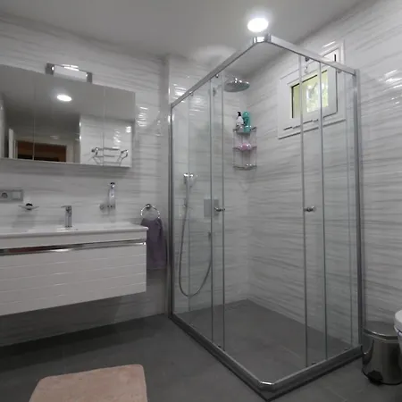 Luxury To Rent Вилла *